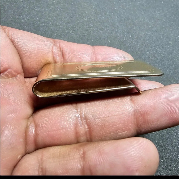 Vintage Gold Tone Money Clip Engraved "SKYLAR" 2" × 1" Unbranded - Picture 2 of 8